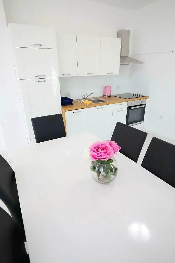 Apartmani Vlado Mitar Sukosan
