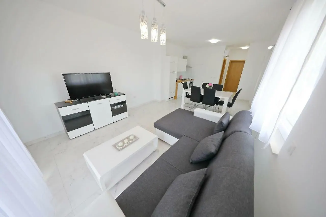 Apartmani Vlado Mitar Sukosan