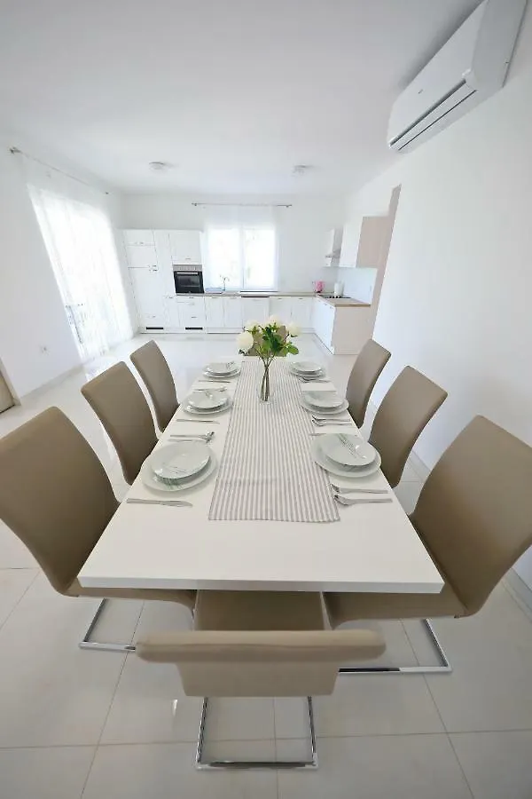 Apartment Apartmani Vlado Mitar Sukosan