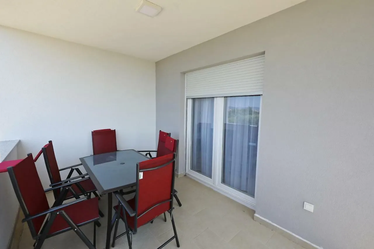 Apartmani Vlado Mitar Sukosan 0*,