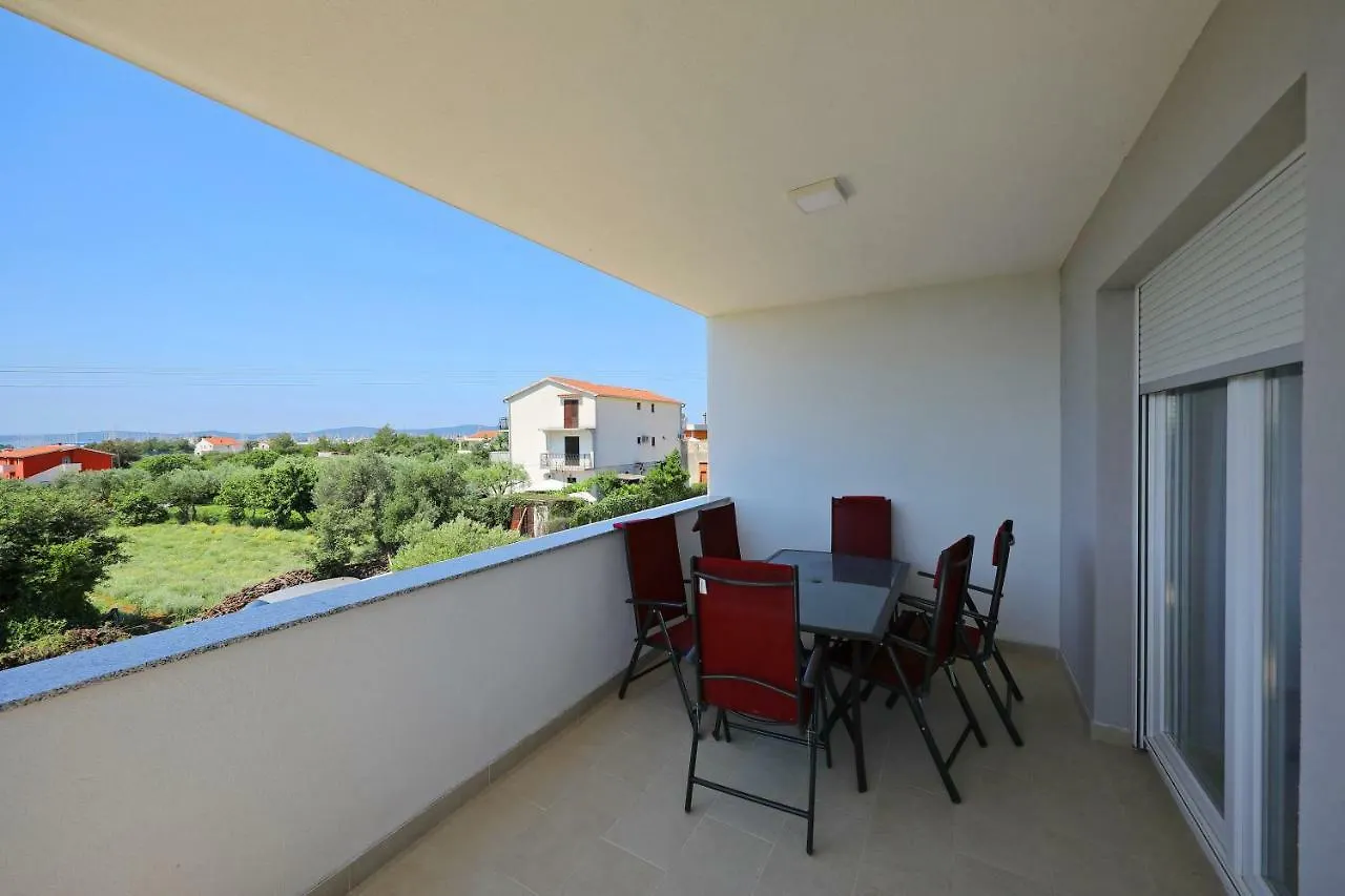 Apartmani Vlado Mitar Sukosan 0*,