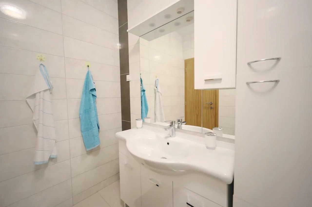 Apartment Apartmani Vlado Mitar Sukosan